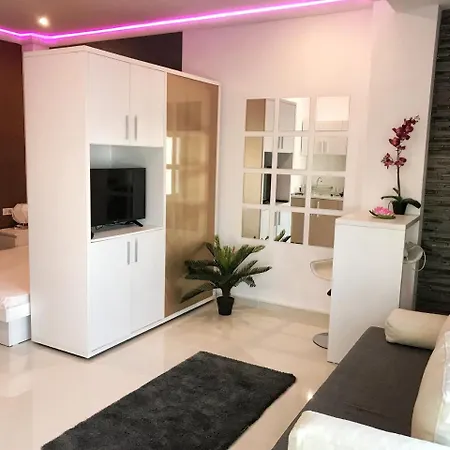 Aparthotel City Garden Black Sea 3*